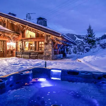 Σαλέ Montagnard A Rochebrune Avec Jacuzzi, Sauna, 6 Chambres, Proche Des Pistes, Accueil 12 Pers - Fr-1-569-37