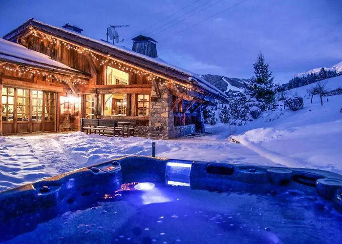 Alpehytte Montagnard A Rochebrune Avec Jacuzzi, Sauna, 6 Chambres, Proche Des Pistes, Accueil 12 Pers - Fr-1-569-37