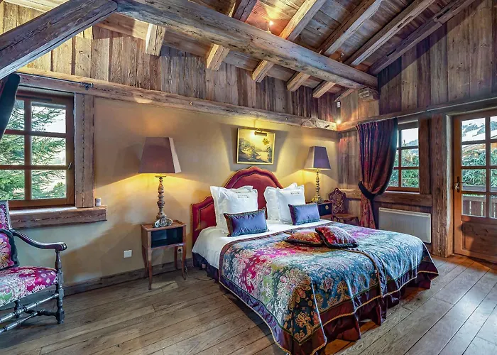 Montagnard A Rochebrune Avec Jacuzzi, Sauna, 6 Chambres, Proche Des Pistes, Accueil 12 Pers - Fr-1-569-37 Alpehytte